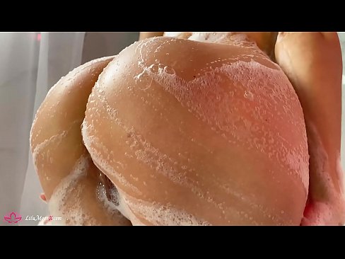 ❤️ Brunette onanerer fisse med vibrator til intens orgasme i brusebad Porno at da.com-porn-zog.ru